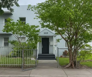 Photo 2 - Wynwood Hostel