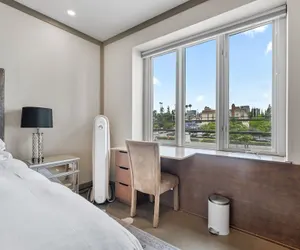 Photo 2 - Stylish Westwood Condo