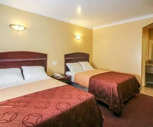 Photo 4 - Carlton Motor lodge