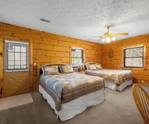 Photo 5 - Country Pines Lodge