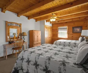 Photo 4 - Country Pines Lodge