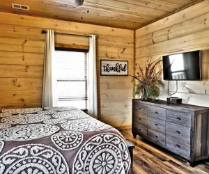 Photo 4 - Sasquatch Inn