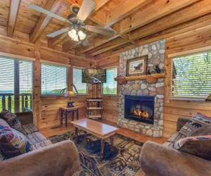 Photo 2 - A Smoky Mountain Hide-a-way