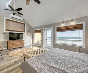 Photo 3 - Green Reef #6- Beachfront Bliss