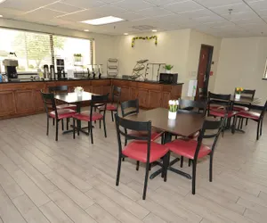 Photo 4 - Golden Hotel and Conference Centre