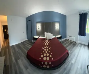 Photo 2 - Coratel Inn and Suites La Crosse