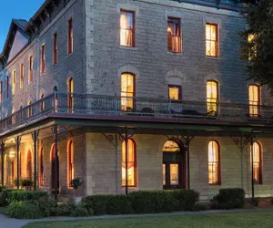 Photo 2 - Historic Elgin Hotel