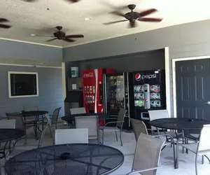 Photo 5 - Southern Inn & Suites