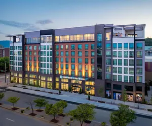 Photo 2 - Embassy Suites By Hilton Chattanooga Downtown