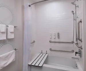 Photo 4 - Tru By Hilton Irving Dfw South