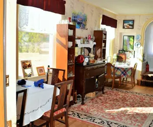 Photo 3 - Heathwood Inn