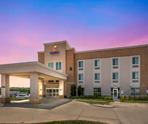 Photo 2 - Comfort Suites West Omaha