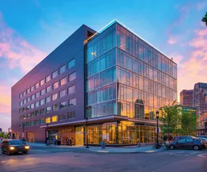 Photo 2 - The Envoy Hotel, Autograph Collection