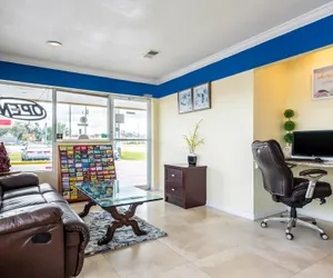 Photo 3 - Rodeway Inn Bushnell