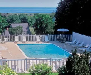 Photo 2 - Sea Lion Motel and Cottages