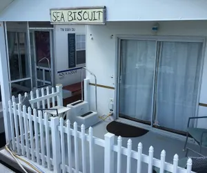Photo 3 - Mangrove Marina and Resort Aqualodge Houseboats