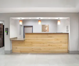 Photo 2 - Comfort Inn & Suites