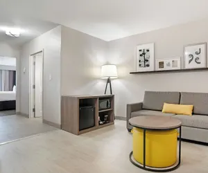 Photo 5 - Comfort Inn & Suites