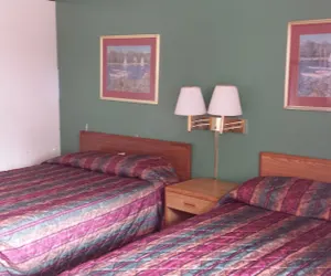 Photo 4 - Norton Shores Inn