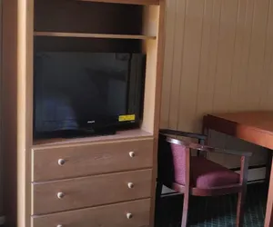 Photo 3 - Hollywood Motel
