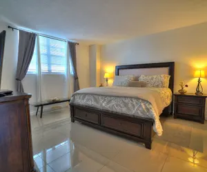 Photo 5 - Hollywood Apartment by the Sea
