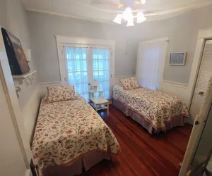 Photo 3 - Mount Dora Cottages