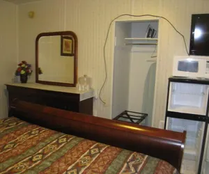 Photo 4 - The Rome Motel