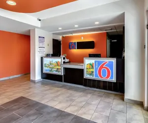 Photo 4 - Motel 6 Allentown, PA