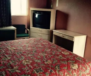 Photo 2 - Valley Motel