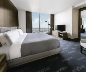 Photo 3 - InterContinental Los Angeles Downtown by IHG