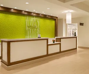 Photo 4 - Hilton Garden Inn Boston Logan Airport