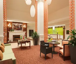 Photo 5 - Hilton Garden Inn Boston Logan Airport