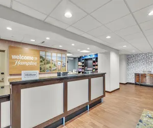 Photo 5 - Hampton Inn & Suites Kenosha Pleasant Prairie