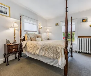Photo 3 - Castle Manor Inn