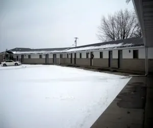 Photo 5 - U.S. 20 Lodging