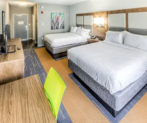 Photo 3 - Holiday Inn Express & Suites Cleveland West - Westlake, an IHG Hotel