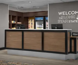 Photo 4 - Hampton Inn & Suites Georgetown/Austin North