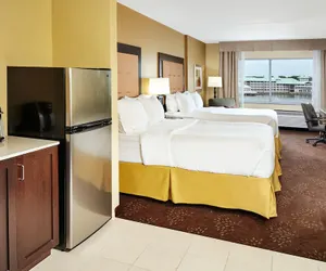 Photo 3 - Holiday Inn Express & Suites Sandusky, an IHG Hotel