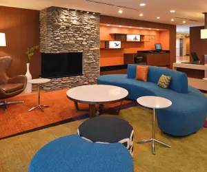 Photo 4 - Fairfield Inn & Suites by Marriott Santa Cruz, CA