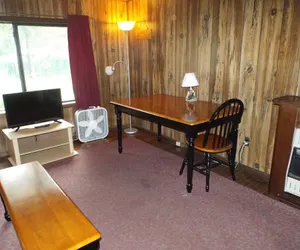 Photo 5 - Hemlock Campground And Cottages