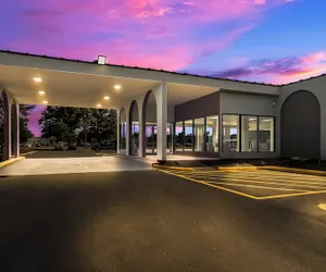 Photo 2 - Red Roof Inn & Conference Center Chicago - N Aurora/ Naperville
