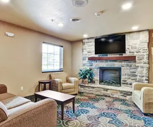 Photo 5 - Cobblestone Inn & Suites - Ambridge