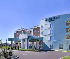 Photo 2 - Courtyard by Marriott Columbus Grove City