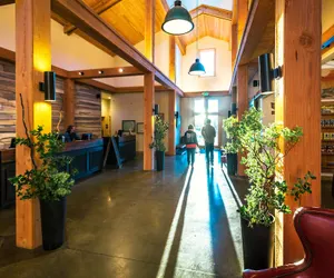 Photo 5 - Rush Creek Lodge and Spa at Yosemite