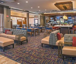 Photo 2 - Courtyard by Marriott Shippensburg