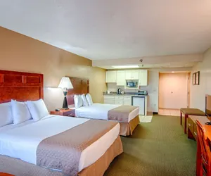 Photo 5 - Park Tower Inn