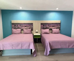 Photo 3 - Hi-Way Host Motel