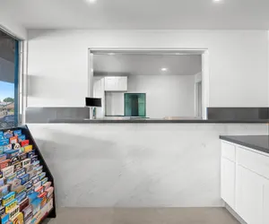 Photo 4 - Rodeway Inn Commerce - Los Angeles