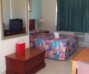 Photo 5 - Relax Inn