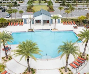 Photo 2 - Lake View Resort Condo w Lazy River Near Disney